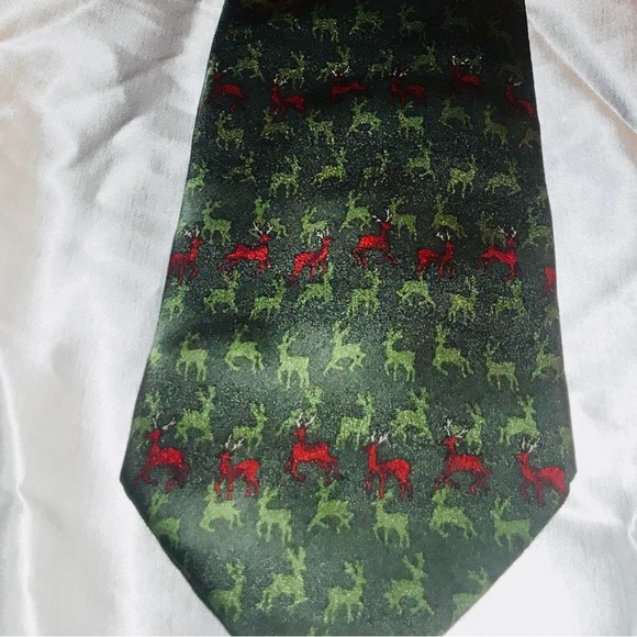 Christmas Classic Nature Concervitory Green Red Reindeer party NeckTie - Picture 1 of 3